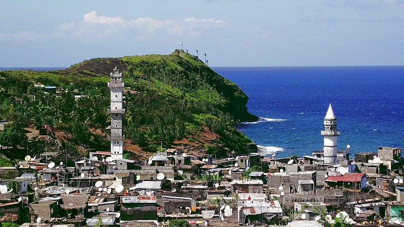 Dịch vụ chuyển hàng từ COMOROS về Việt Nam tiết kiệm