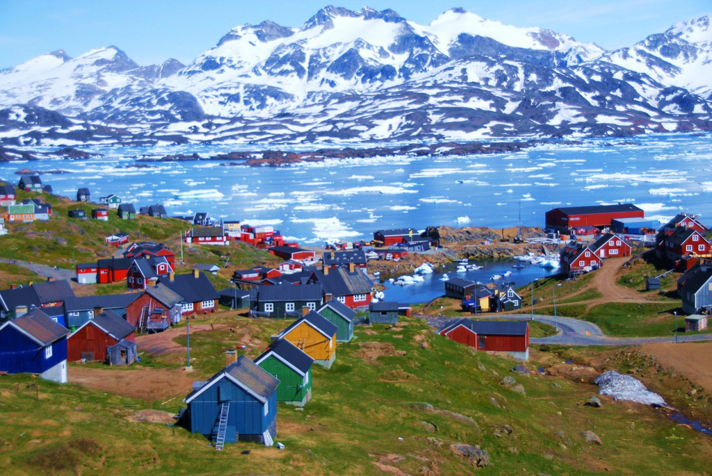 Dịch vụ chuyển hàng từ GREENLAND về Việt Nam tiết kiệm