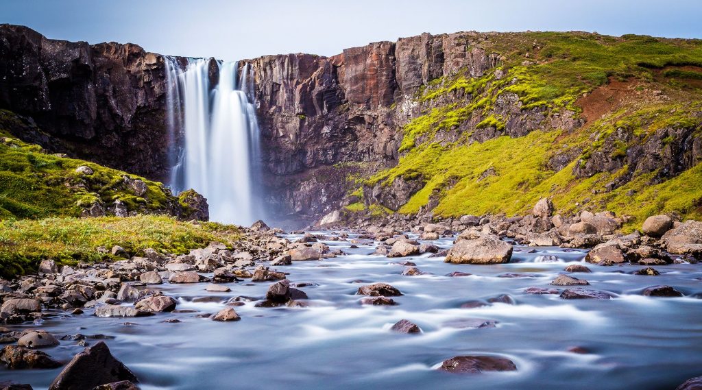 Dịch vụ chuyển hàng từ ICELAND về Việt Nam tiết kiệm