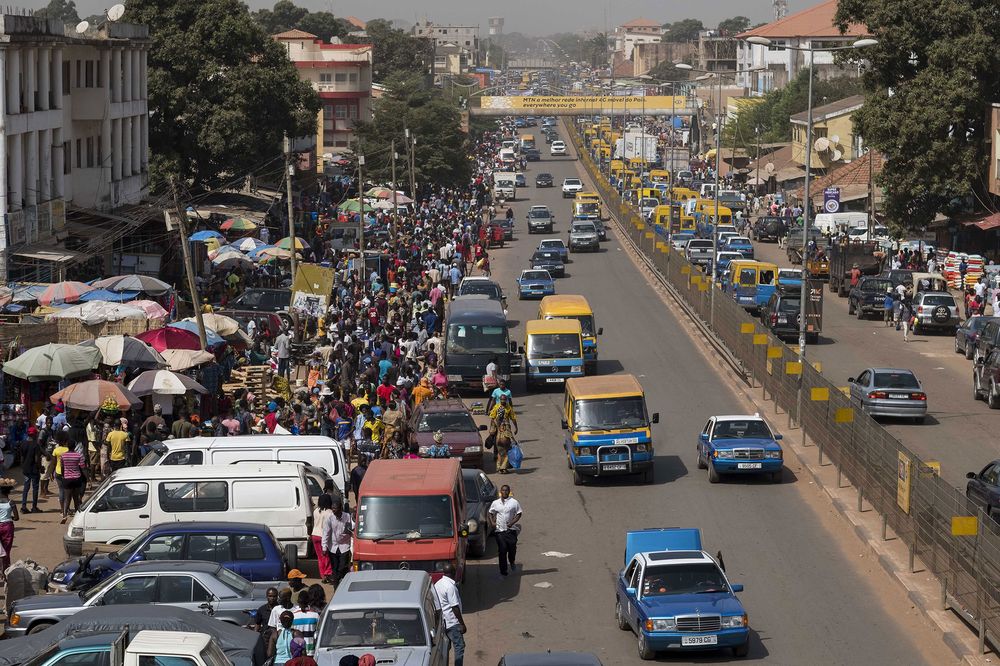 Nhận chuyển hàng hóa quốc tế từ GUINEA-BISSAU về Hà Nội